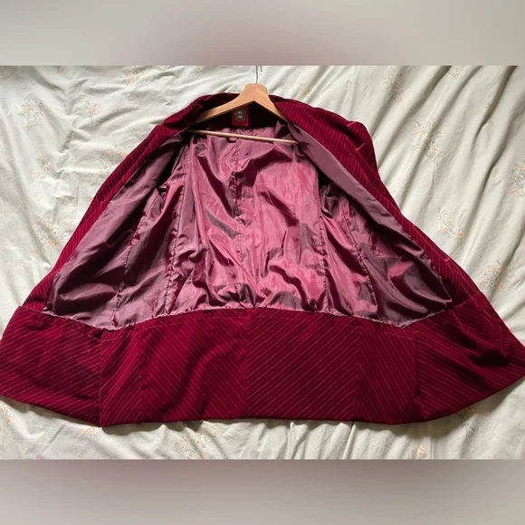 Willy WONKA Striped Jacket
Style Halloween costume Johnny - Picture 12 of 16